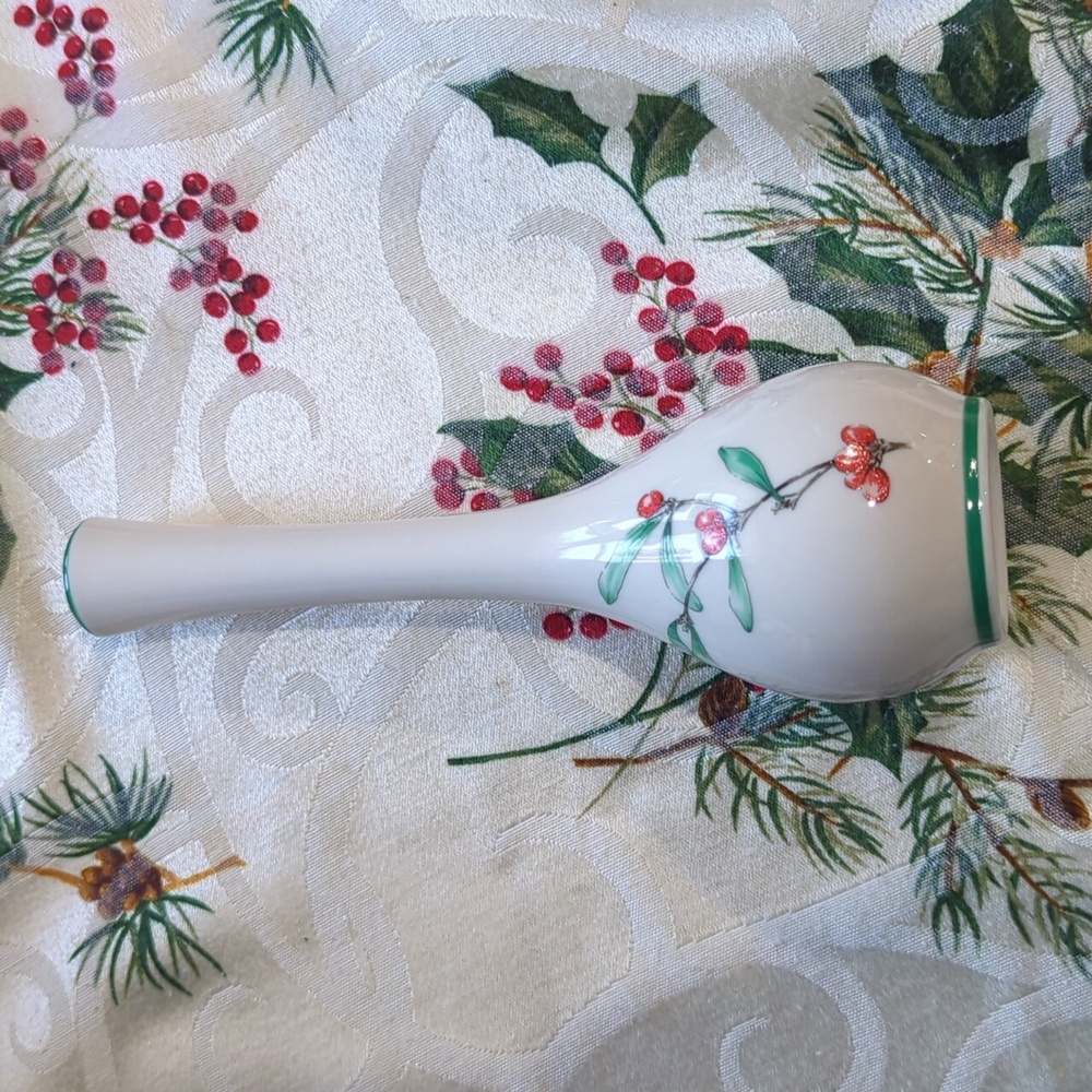 Vintage GORHAM Homecoming Christmas Bud Vase Red Berries Green Leaves Decor HTF